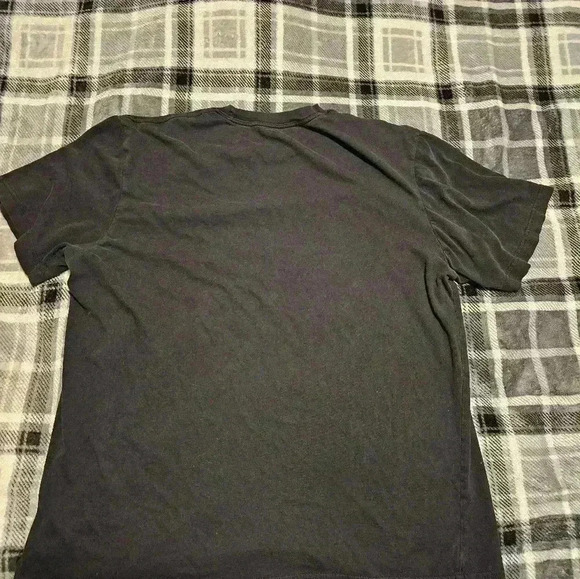 Large old navy collectable t - Picture 3 of 4